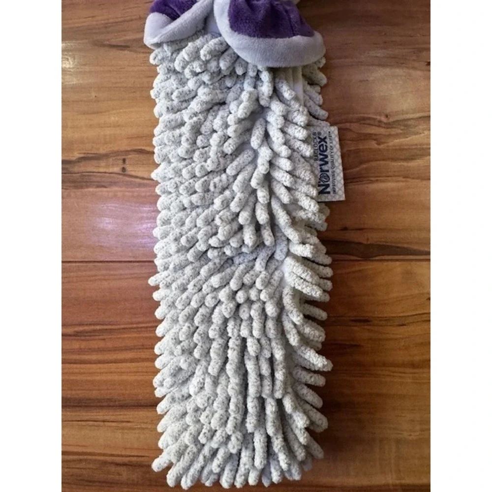 NORWEX CHENILLE Hand‎ Towel Snowman Pet to Dry Christmas EUC Purple Bathroom